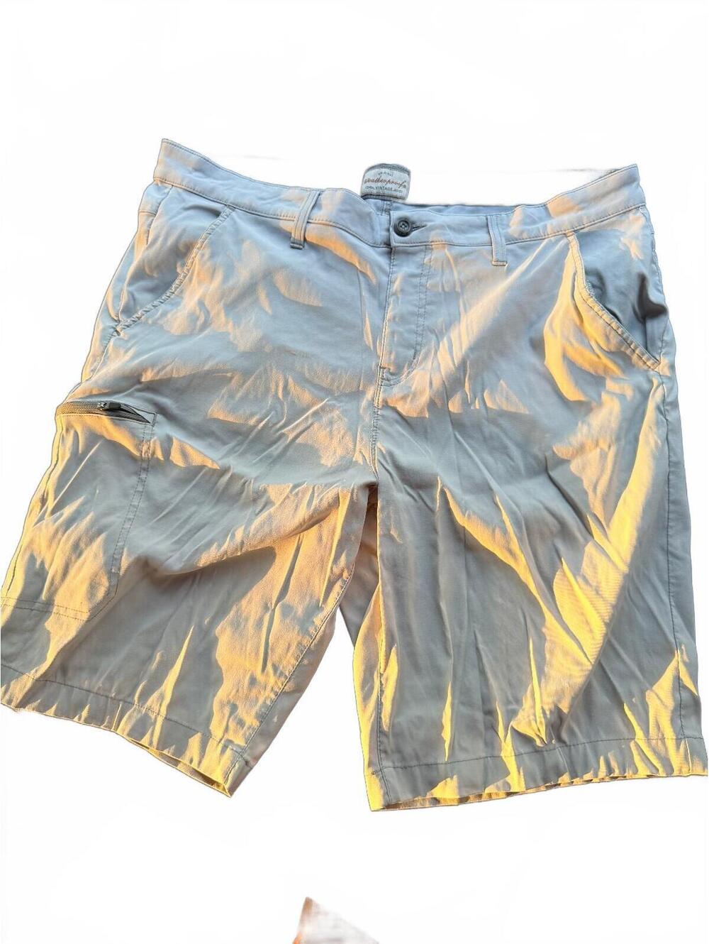 Weatherproof Vintage Men's Light Gray Casual Shorts Size 38 Regular Fit Nylon Sp